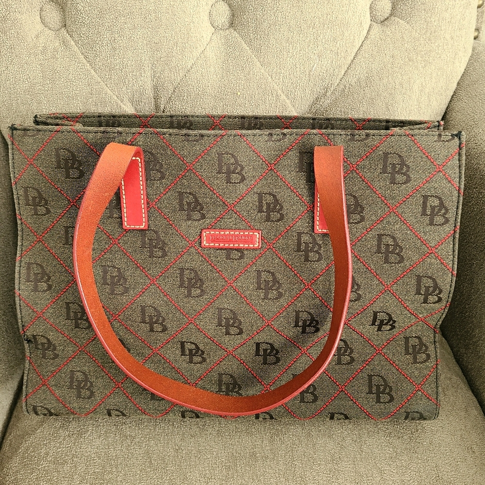 Dooney & Bourke Handbag
